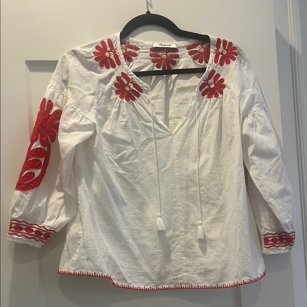 Madewell White and Red Embroidered Balanca top